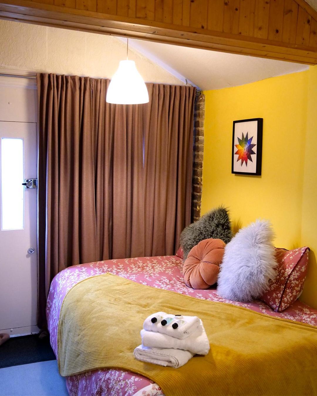 La Estrella Apartment Beckenham Bagian luar foto