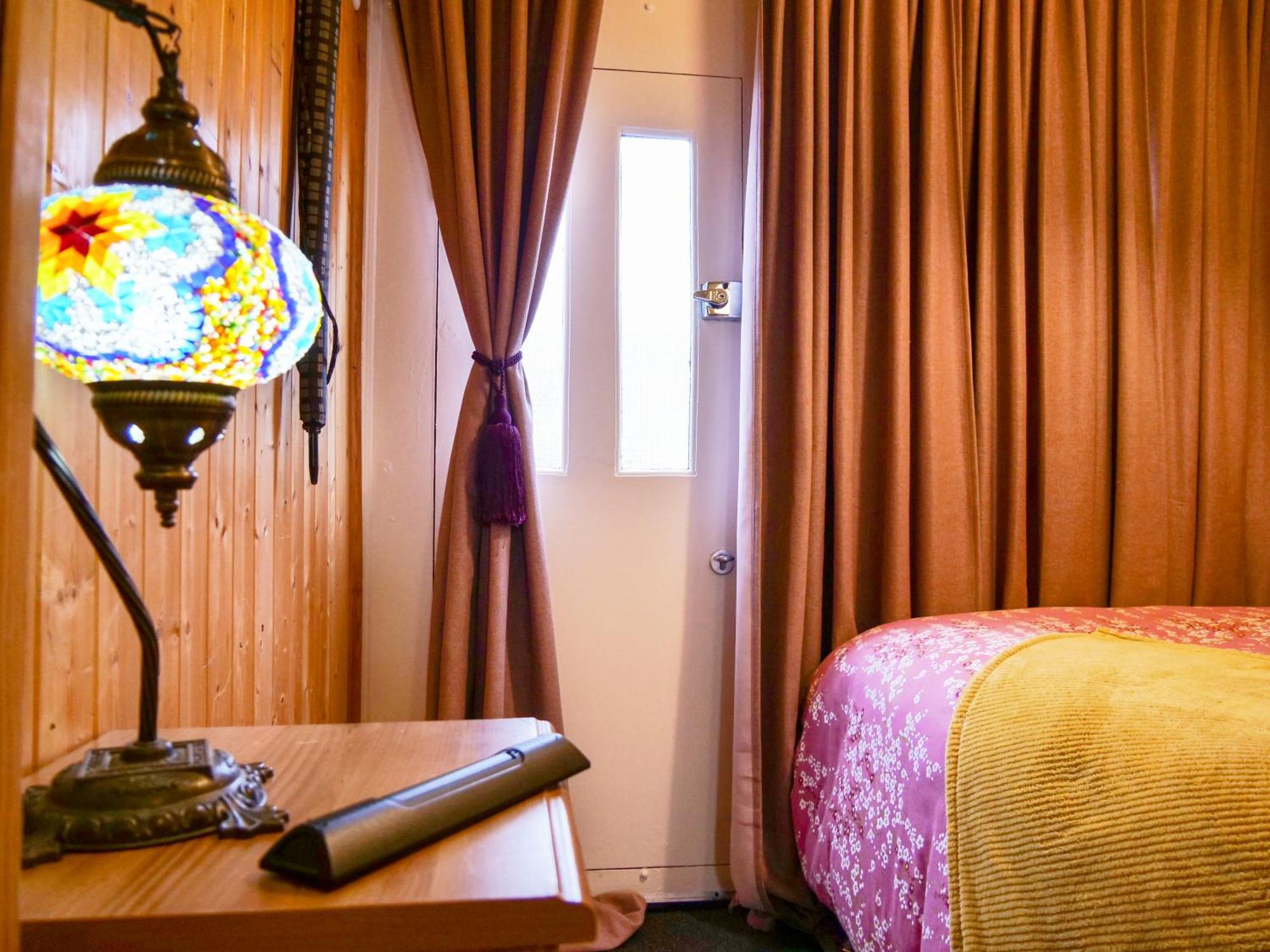 La Estrella Apartment Beckenham Bagian luar foto